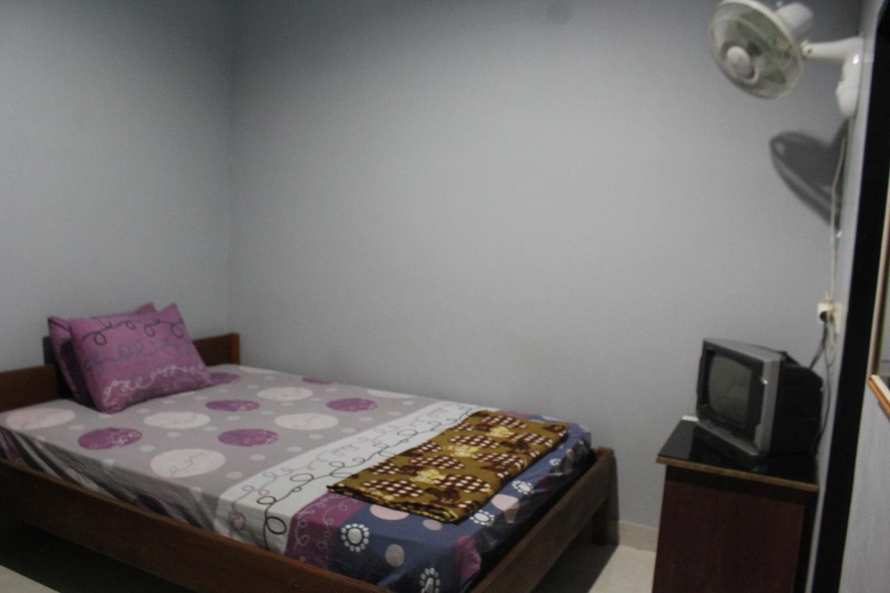 Penginapan Artha Praya Extérieur photo