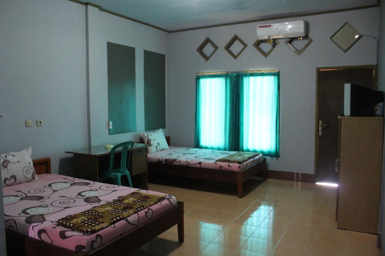 Penginapan Artha Praya Extérieur photo