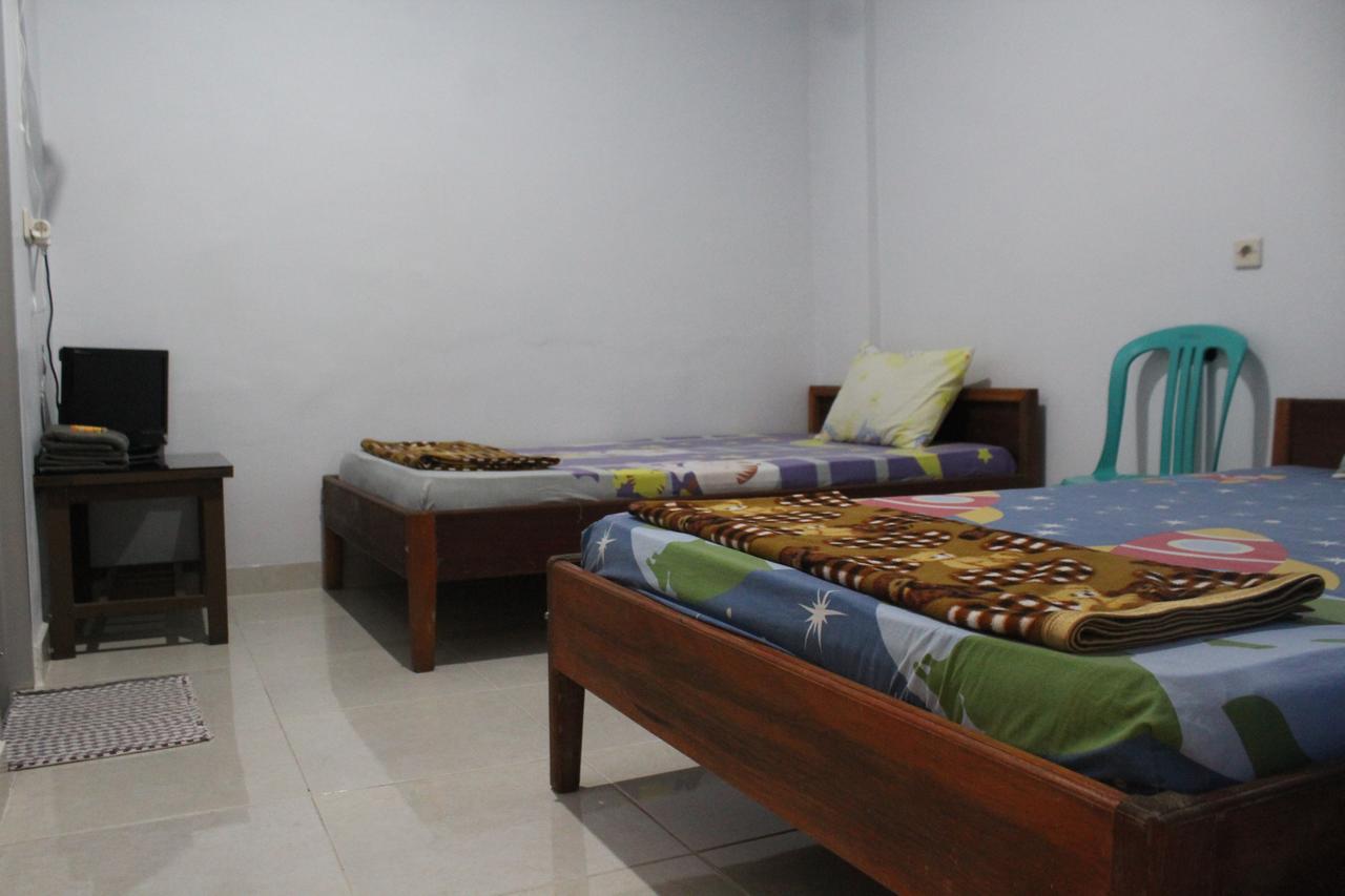 Penginapan Artha Praya Extérieur photo